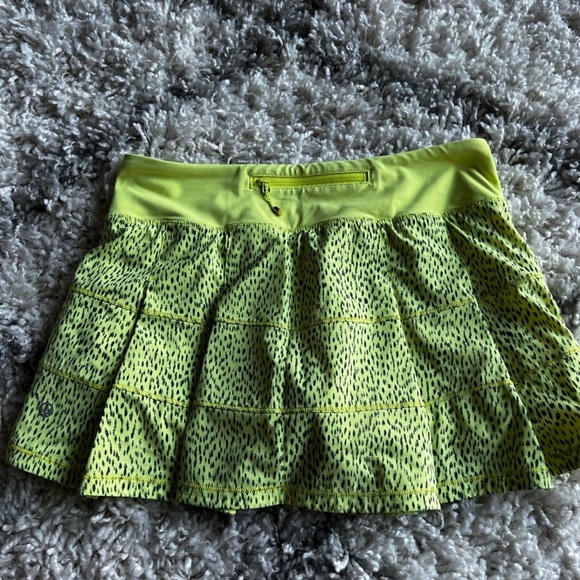 Lululemon Pace Rival Skirt II *4-way Stretch Dottie Dash Clarity Yellow Black - Picture 2 of 4